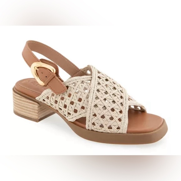 Aerosoles Women's Demi Block Heel Sandals - natural color crochet - size 9 NWT - Picture 1 of 5